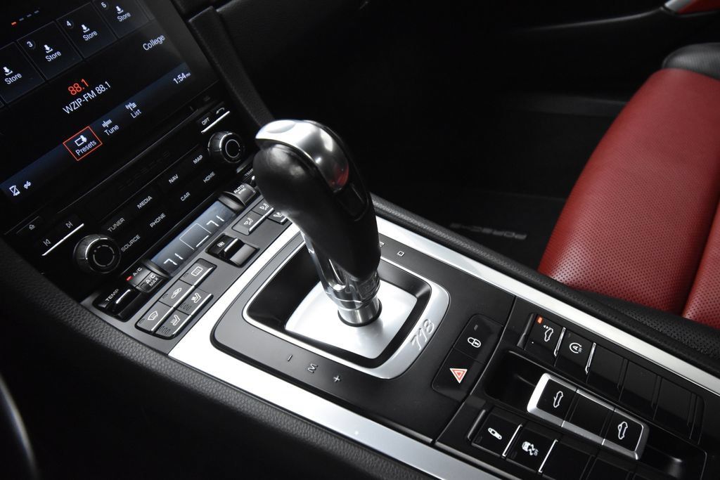 Used 2017 Porsche 718 Boxster S RWD image 15