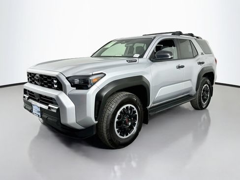 Certified 2025 Toyota 4Runner TRD Off-Road AWD/4WD image 3