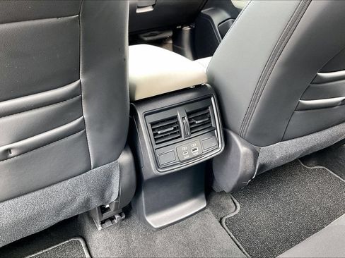 Certified 2026 Subaru Forester Premium AWD/4WD image 24