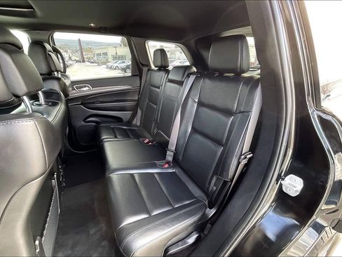 Used 2022 Jeep Grand Cherokee Limited image 25