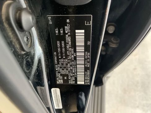 Used 2015 Lexus LX 570 image 29