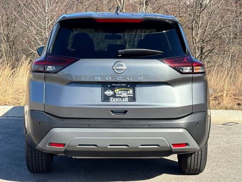Used 2023 Nissan Rogue S image 5