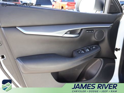 Used 2023 INFINITI QX50 Luxe image 21