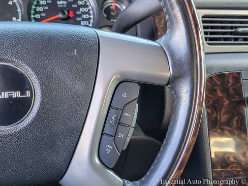 Used 2013 GMC Sierra 2500 Denali w/ Suspension Package, Off-Road image 19