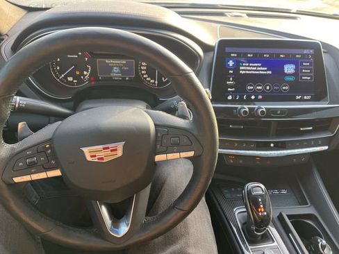 Used 2021 Cadillac CT5 Sport image 3