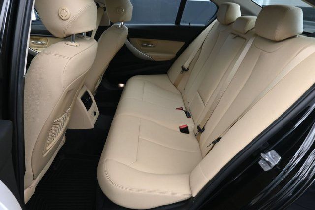Used 2018 BMW 320i xDrive Sedan AWD/4WD image 27