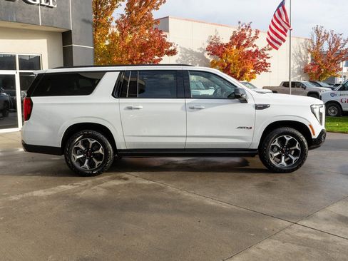New 2026 GMC Yukon XL AT4 image 8