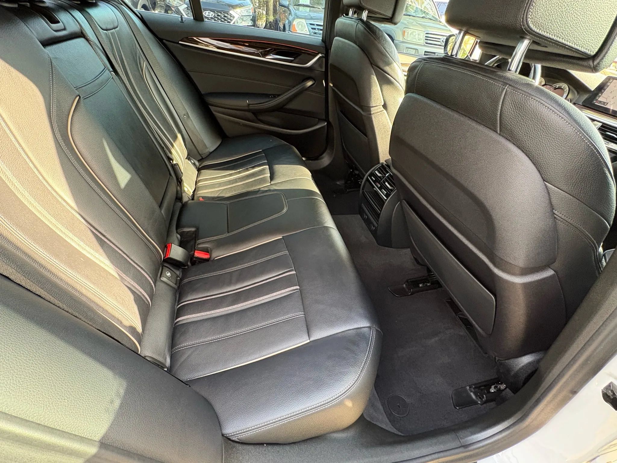 Used 2019 BMW 540i xDrive AWD/4WD image 14