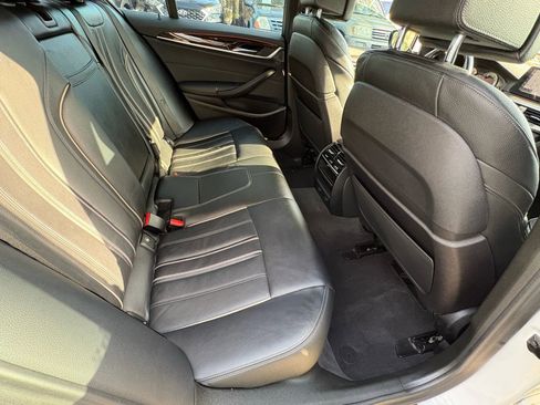 Used 2019 BMW 540i xDrive image 14