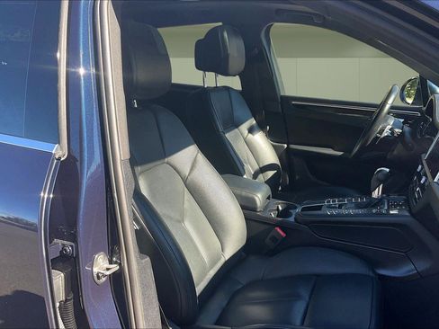 Used 2021 Porsche Macan S image 7