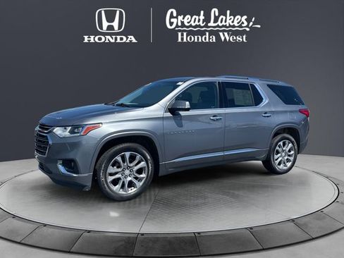 Used 2021 Chevrolet Traverse Premier FWD image 1