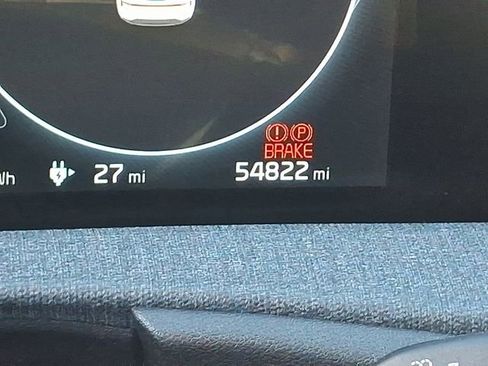 Used 2022 Kia EV6 Light image 23