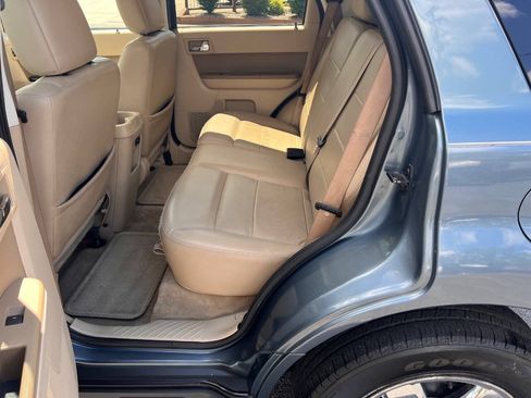 Used 2010 Ford Escape Limited AWD/4WD image 21