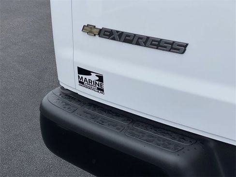 New 2025 Chevrolet Express 2500 w/ Driver Convenience Package image 33