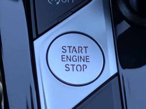 Used 2023 BMW X3 xDrive30i w/ Premium Package image 16