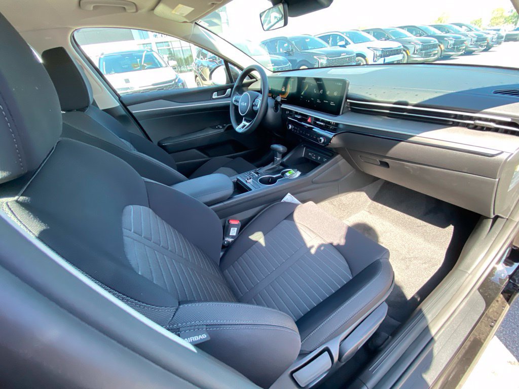 New 2026 Kia K5 LXS FWD image 27