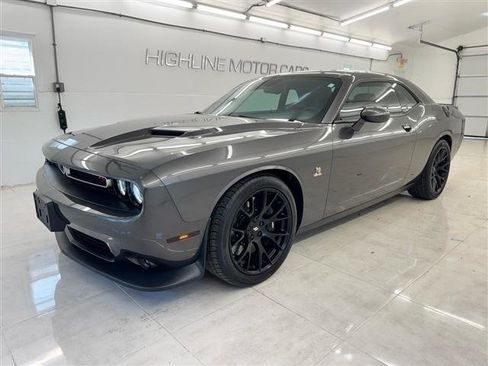 Used 2018 Dodge Challenger R/T Scat Pack w/ Dynamics Package RWD image 1