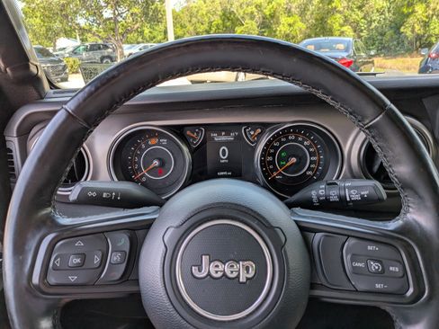 Used 2020 Jeep Wrangler Unlimited Sport S AWD/4WD image 24