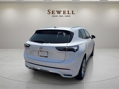 New 2025 Buick Envision Avenir image 5