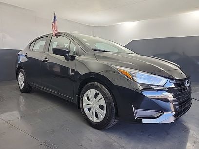 New 2025 Nissan Versa S w/ Trunk Package