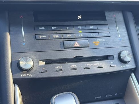 Used 2020 Lexus IS 300 F Sport image 22