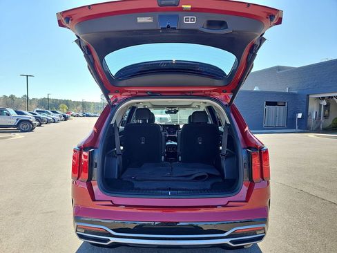 Used 2023 Kia Sorento SX image 17