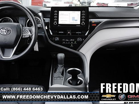 Used 2022 Toyota Camry LE image 15