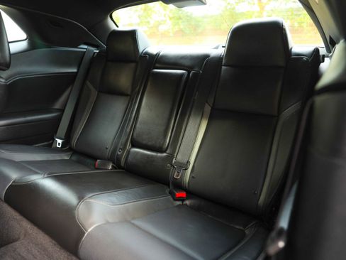 Used 2018 Dodge Challenger R/T Plus image 25