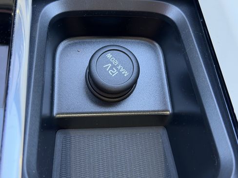 New 2026 Volvo XC60 T8 Ultra w/ Climate Package image 26