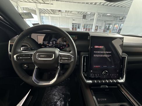 New 2026 GMC Yukon Denali w/ Sun & Power Step Package image 16