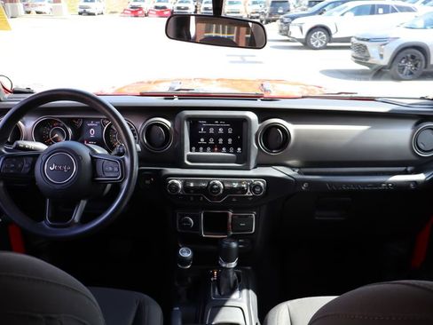 Used 2022 Jeep Wrangler Unlimited Sport image 44