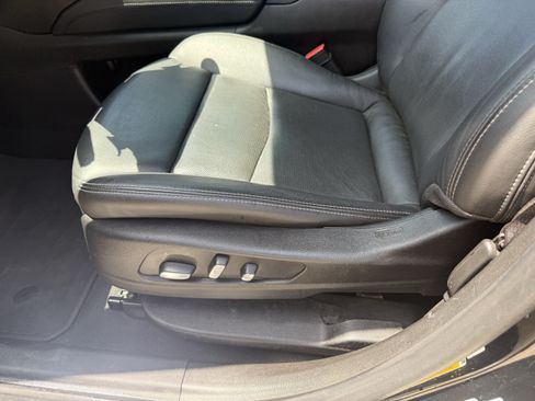 Used 2020 Cadillac XT6 Premium Luxury FWD image 29
