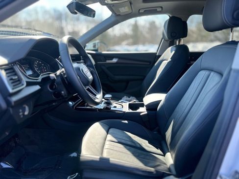 Used 2023 Audi Q5 2.0T Premium w/ Convenience Package image 14