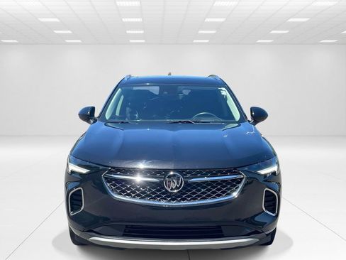 Used 2022 Buick Envision Avenir w/ Technology Package II FWD image 3