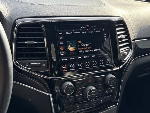 Used 2021 Jeep Grand Cherokee Overland image 23