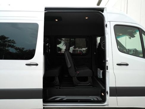 Used 2026 Mercedes-Benz Sprinter 2500 image 5