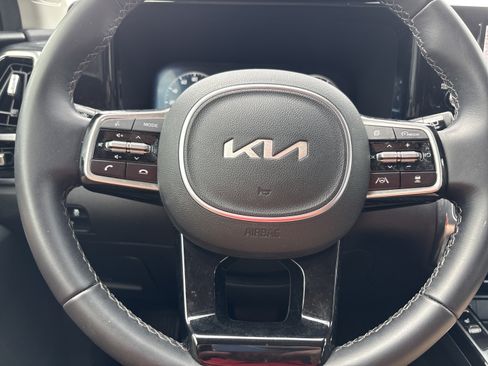 Certified 2023 Kia Sorento SX FWD image 19
