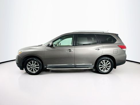 Used 2014 Nissan Pathfinder SL AWD/4WD image 4
