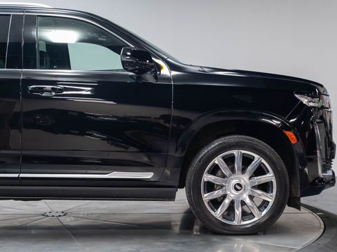 Used 2024 Cadillac Escalade Premium Luxury Platinum AWD/4WD image 30