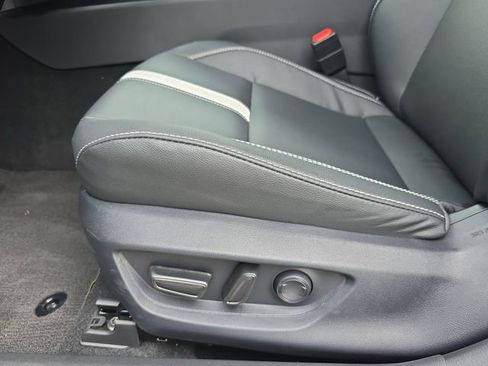 Used 2026 Toyota Camry SE w/ Convenience Package FWD image 29