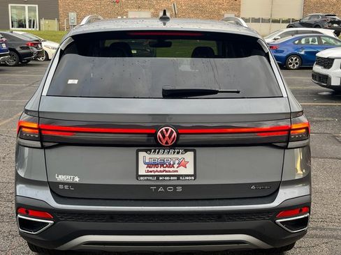 New 2025 Volkswagen Taos SEL image 26