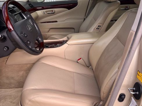 Used 2008 Lexus LS 460 RWD image 17