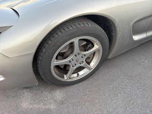 Used 2002 Chevrolet Corvette Convertible w/ Preferred Equipment Group2 image 8