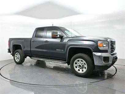 Used 2018 GMC Sierra 2500 Base w/ Sierra Convenience Package
