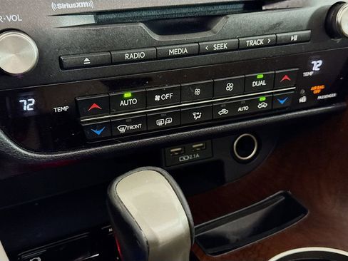 Used 2020 Lexus RX 350 FWD w/ Premium Package image 16