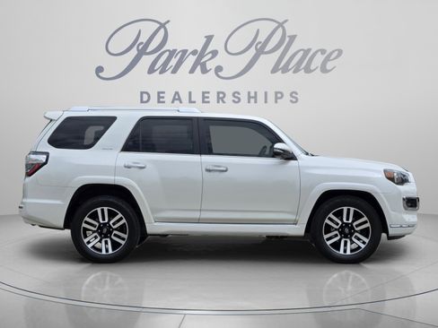Used 2022 Toyota 4Runner Limited RWD image 6