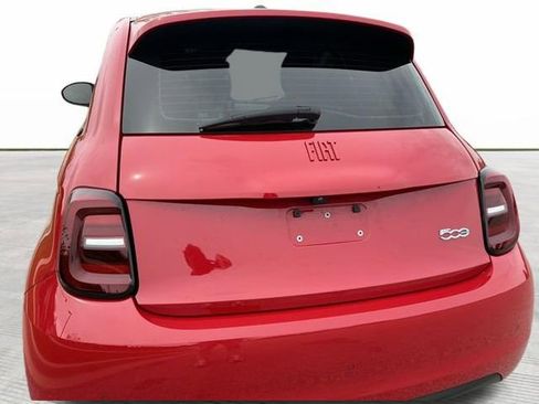 Used 2024 FIAT 500 e (RED) FWD image 10