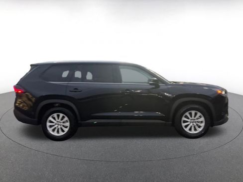 Used 2025 Toyota Grand Highlander XLE image 16