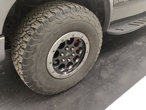Used 2014 Ford F150 Raptor w/ Equipment Group 801A Luxury AWD/4WD image 31