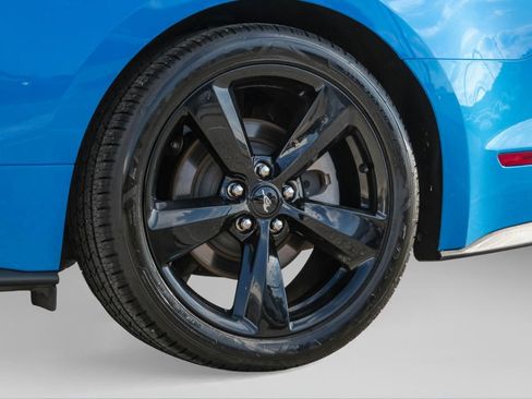 Used 2022 Ford Mustang Premium w/ Equipment Group 201A image 44